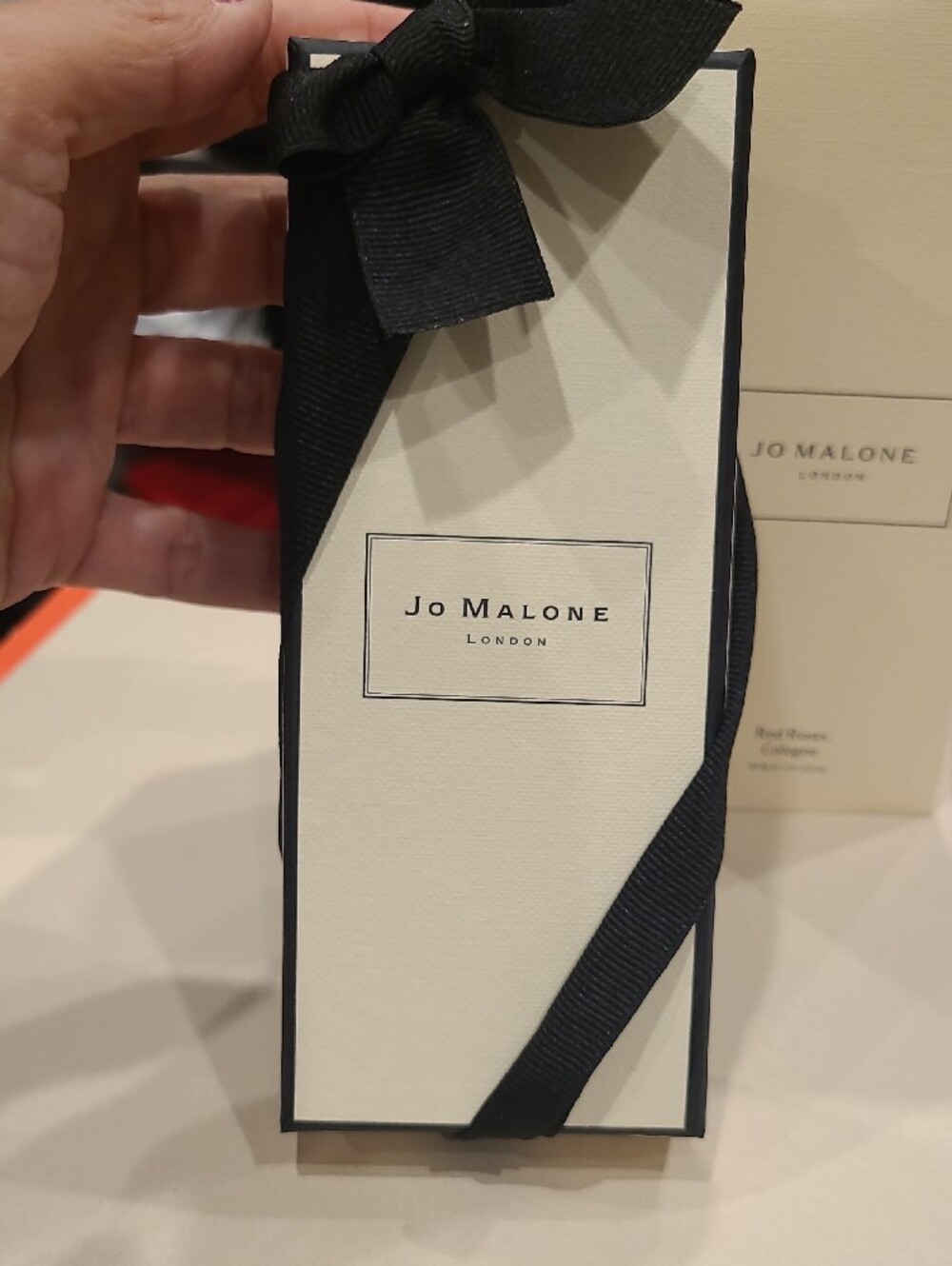 Jo Malone Red Roses Cologne with Cream Box and Silver Cap - Picture 3 of 3